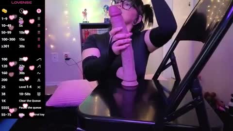 Snapshot of digitaldiamondxo chatting on 03-27-26, 05:23 DigitalDiamondXO online show from 03-27-26, 05:23