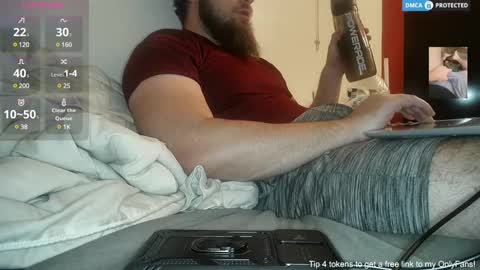 Snapshot of dikdowndaddy chatting on 02-02-25, 07:20 Daddy online show from 02-02-25, 07:20