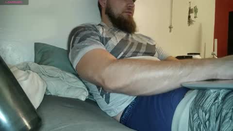 Snapshot of dikdowndaddy chatting on 01-19-26, 10:19 Daddy online show from 01-19-26, 10:19