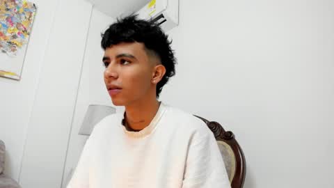 Snapshot of dikey_18 chatting on 02-08-25, 07:59 dikey_18 online show from 02-08-25, 07:59