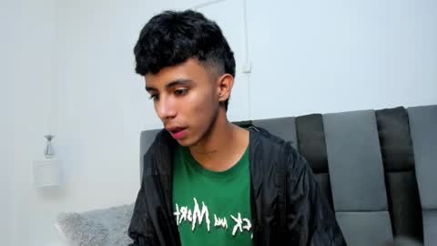 Snapshot of dikey_18 chatting on 02-27-25, 03:04 dikey_18 online show from 02-27-25, 03:04