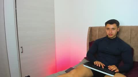 Snapshot of dilan_coy chatting on 01-08-26, 08:00 Dilan Coy online show from 01-08-26, 08:00