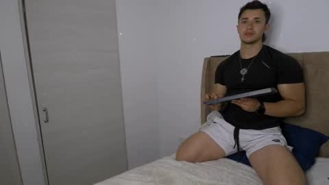 Snapshot of dilan_coy chatting on 03-09-26, 09:52 Dilan Coy online show from 03-09-26, 09:52