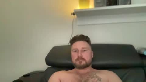 Snapshot of dilliding chatting on 03-11-25, 10:51 dilliding online show from 03-11-25, 10:51
