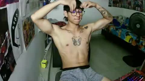 Snapshot of dillom420 chatting on 07-13-26, 03:42 dillom420 online show from 07-13-26, 03:42
