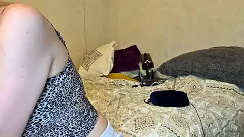 Sofie online show from 06-16-26, 09:34