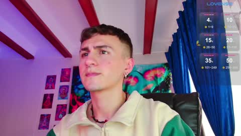 Snapshot of dimitri_bilak_ chatting on 02-06-25, 10:43 Julian Independent Model online show from 02-06-25, 10:43