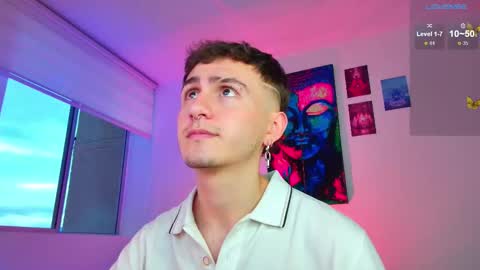 Julian Independent Model online show from 11-28-25, 10:34