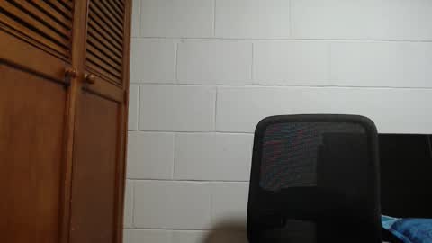 Snapshot of dimitri_quiet chatting on 02-12-26, 03:34 Dimitri online show from 02-12-26, 03:34