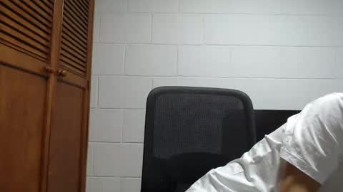 Snapshot of dimitri_quiet chatting on 02-27-26, 08:14 Dimitri online show from 02-27-26, 08:14