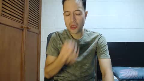 Snapshot of dimitri_quiet chatting on 03-10-26, 09:36 Dimitri online show from 03-10-26, 09:36