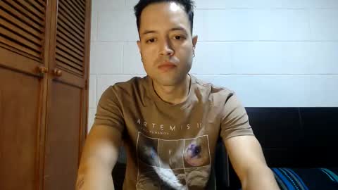 Snapshot of dimitri_quiet chatting on 03-15-26, 09:15 Dimitri online show from 03-15-26, 09:15