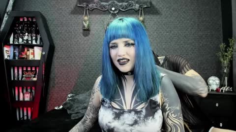 Snapshot of dimmuanddarkness chatting on 01-07-25, 05:22 dimmuanddarkness online show from 01-07-25, 05:22