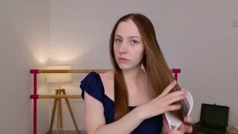 Dina online show from 06-12-26, 06:23