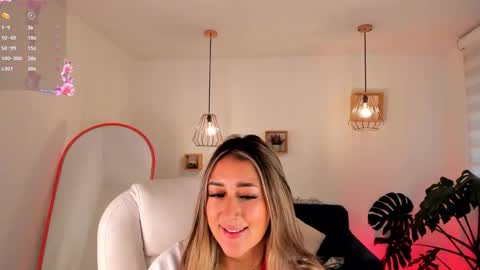 Snapshot of dina_ride chatting on 03-16-26, 12:31 online show from 03-16-26, 12:31