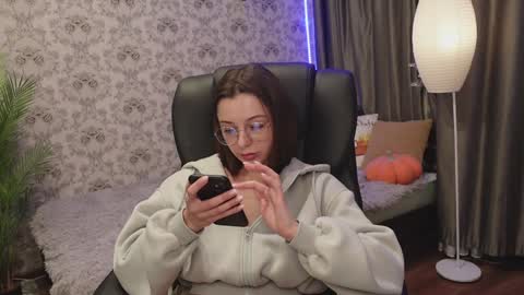 dinacandy online show from 12-11-24, 02:22