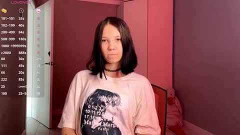 Amelia online show from 04-11-26, 10:19