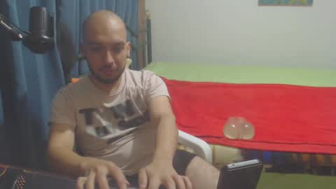 Snapshot of dinchtcams chatting on 12-16-24, 05:17 Dincht online show from 12-16-24, 05:17