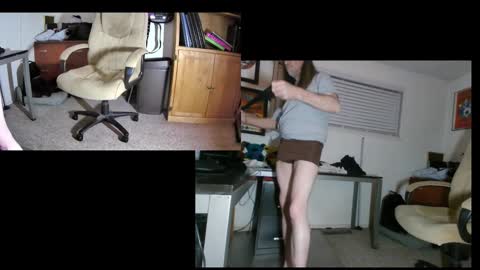 Snapshot of dinkdork094 chatting on 01-18-25, 12:15 Dinkdork just having a good time online show from 01-18-25, 12:15
