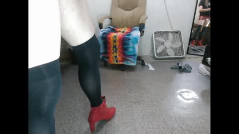 Snapshot of dinkdork094 chatting on 09-22-25, 11:18 Dinkdork just having a good time online show from 09-22-25, 11:18