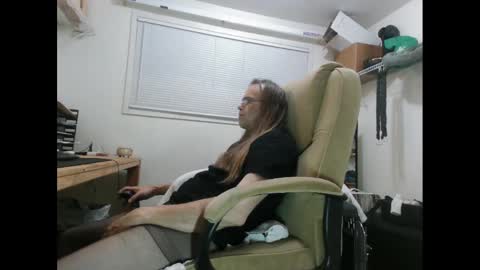 Snapshot of dinkdork094 chatting on 10-03-25, 02:41 Dinkdork just having a good time online show from 10-03-25, 02:41