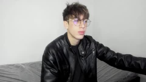 Snapshot of dio_star chatting on 12-18-25, 12:00 Dio online show from 12-18-25, 12:00