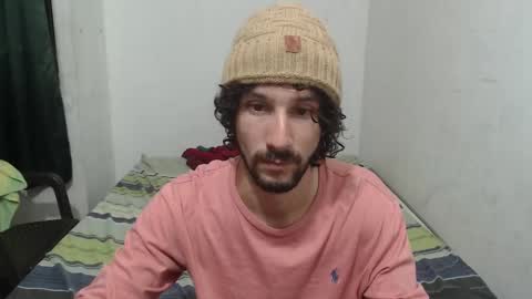 Snapshot of dioni_soe chatting on 09-12-25, 01:38 Henry online show from 09-12-25, 01:38