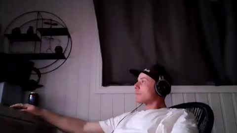 dirkdigglerofficial online show from 06-13-26, 10:29