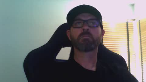 Snapshot of dirtrider15 chatting on 02-16-25, 09:05 dirtrider15 online show from 02-16-25, 09:05