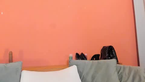 Snapshot of dirtybeya chatting on 01-12-26, 07:52 Dirtybeya online show from 01-12-26, 07:52