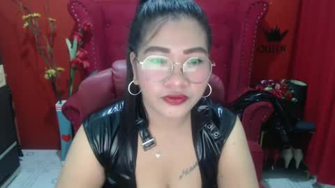 Snapshot of dirtyfungirl chatting on 02-26-25, 11:20 LatexQueen online show from 02-26-25, 11:20