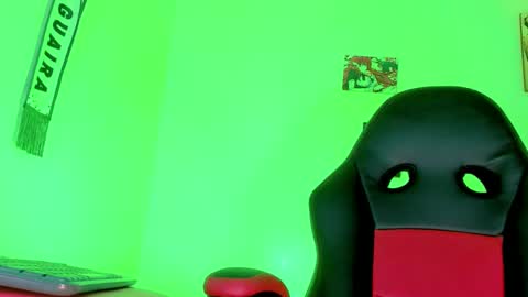 Naomy  online show from 09-27-25, 03:55