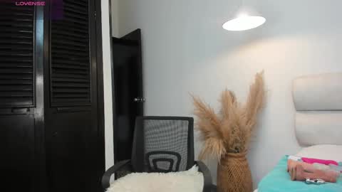 Angelica online show from 09-22-25, 06:43