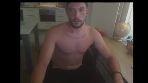Snapshot of dirtylove25 chatting on 07-16-26, 04:57 Dirtynight online show from 07-16-26, 04:57