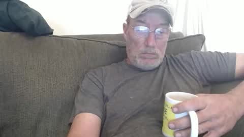 Snapshot of dirtynastyoldman chatting on 03-29-26, 01:22 dirtynastyoldman online show from 03-29-26, 01:22