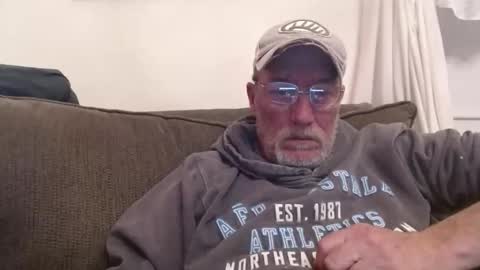 Snapshot of dirtynastyoldman chatting on 04-01-26, 02:12 dirtynastyoldman online show from 04-01-26, 02:12