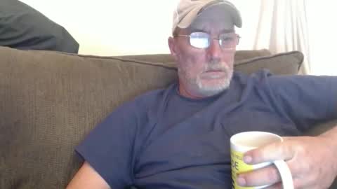 Snapshot of dirtynastyoldman chatting on 04-03-26, 03:21 dirtynastyoldman online show from 04-03-26, 03:21