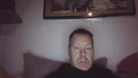 Snapshot of disney0988 chatting on 02-05-25, 05:41 disney0988 online show from 02-05-25, 05:41