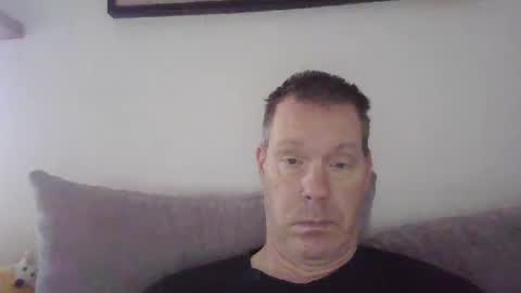 Snapshot of disney0988 chatting on 02-05-25, 03:20 disney0988 online show from 02-05-25, 03:20