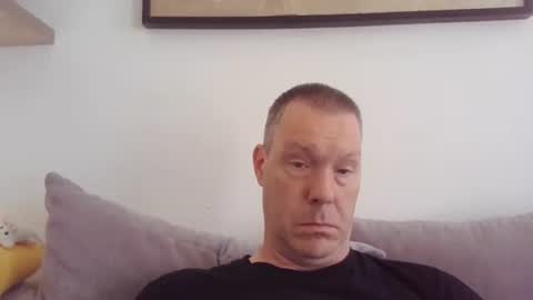 Snapshot of disney0988 chatting on 09-20-25, 09:43 disney0988 online show from 09-20-25, 09:43