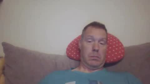 Snapshot of disney0988 chatting on 10-23-25, 04:45 disney0988 online show from 10-23-25, 04:45