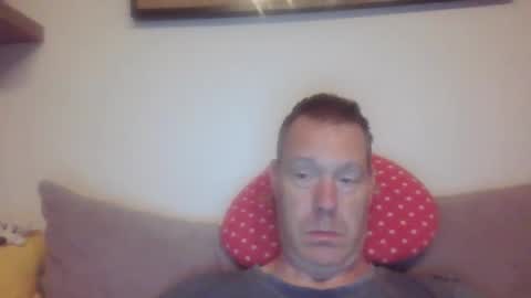 Snapshot of disney0988 chatting on 10-27-25, 05:33 disney0988 online show from 10-27-25, 05:33