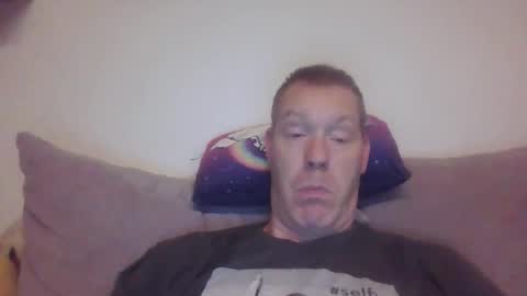 Snapshot of disney0988 chatting on 02-01-26, 04:49 disney0988 online show from 02-01-26, 04:49