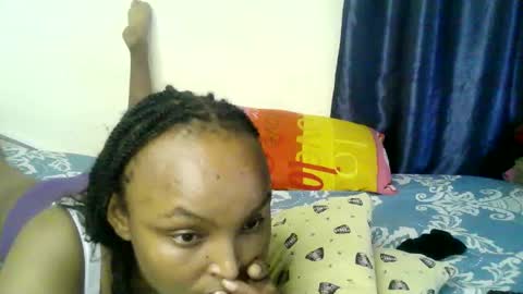 diva_cheupe online show from 04-11-26, 08:35