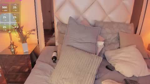 Lizz online show from 07-28-26, 02:13