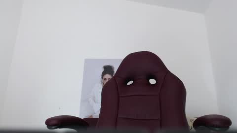 Diva online show from 02-01-25, 02:05