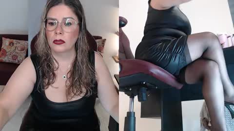 Snapshot of diva_milf chatting on 03-04-26, 07:20 Diva online show from 03-04-26, 07:20