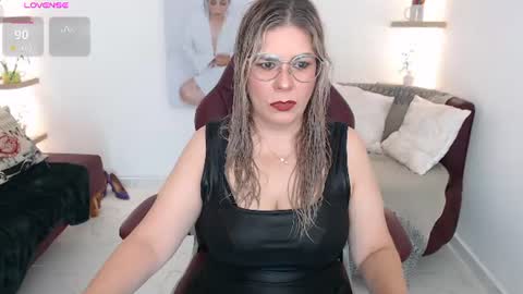 Diva online show from 06-24-26, 08:19
