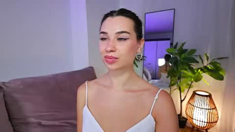 Tia online show from 07-30-26, 07:02