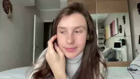 Valerie online show from 01-30-25, 01:21
